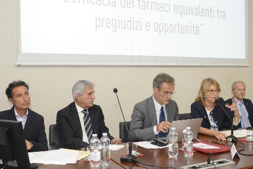 Maria Sandra Telesca (Assessore regionale Salute, Integrazione socio-sanitaria, Politiche sociali e Famiglia) all'incontro "L'efficacia dei farmaci equivalenti tra pregiudizi e opportunità" - Trieste 07/09/2017